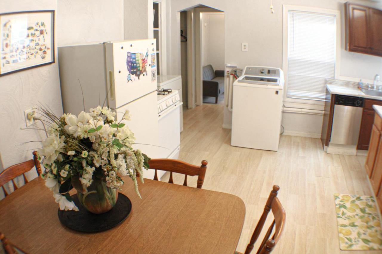 3 Bedroom Southside Pad - Sleeps 8 - Amazing Location Pittsburgh Exterior foto